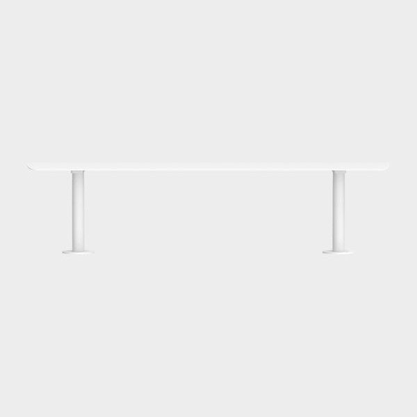 Ben metalen frame zit