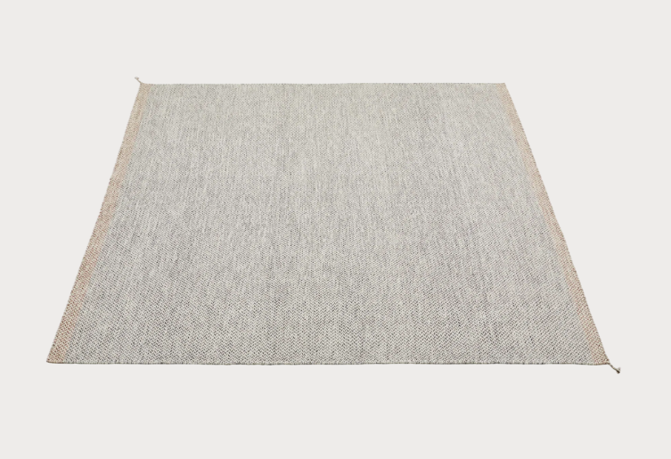 Ply Rug 270 x 360 cm